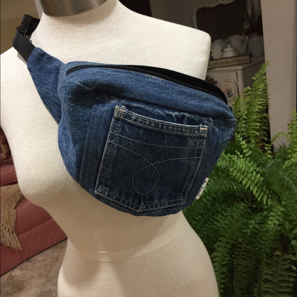 FANNY PACK